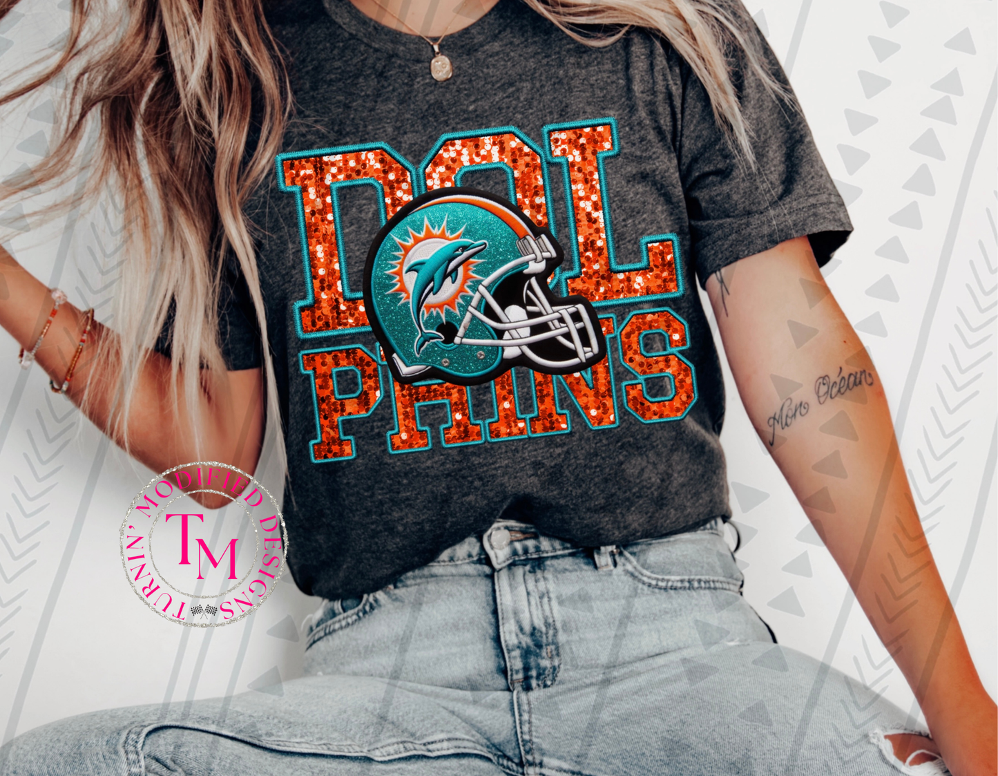 Faux Teams W/ Helmet